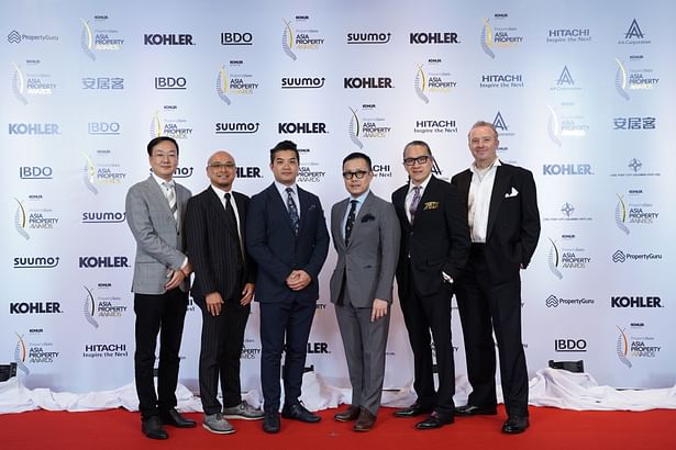 LWK’s Directors at the Asia Property Awards Gala Night. From left to right: Mr. Fangming Gao, Mr. Niki Lai, Mr. Kelvin Hui, Mr. Lambert Ma, Mr. Ferdinand Cheung and Mr. Andrew Reid.