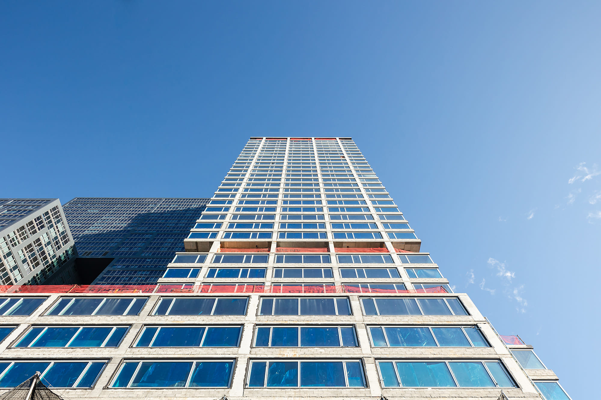 New photos of Álvaro Siza's first U.S. building in NYC | News