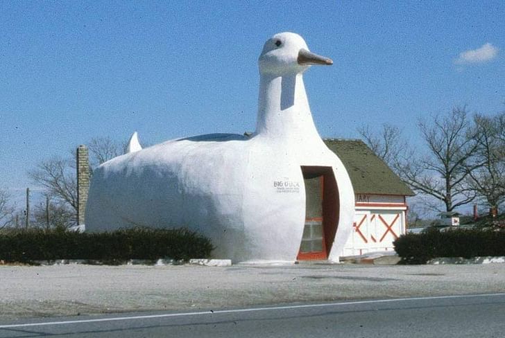 'The Big Duck' in Flanders, New York, which inspired Venturi and Scott Brown. Image via wikimedia.org