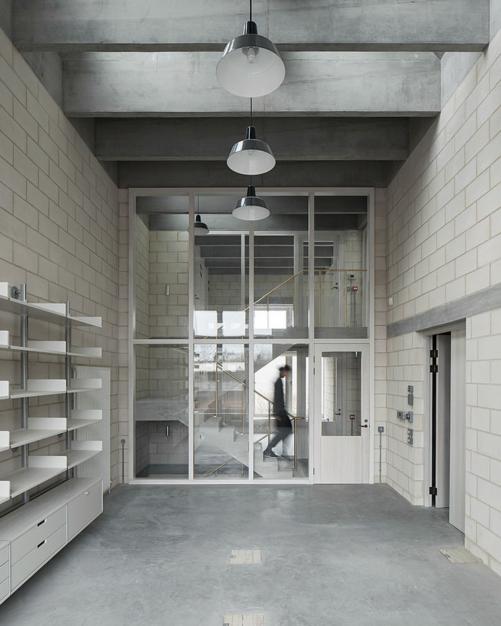 Juergen Teller Photography Studio by 6A Architects. Photo by Johan Dehlin