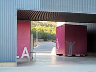 M02HPS - Two prefabricated pavilions