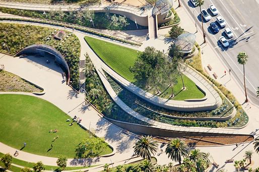 Tongva Park and Ken Gensler Square, Santa Monica, California. Image courtesy of James Corner Field Operations LLC / Tim Street-Porter.