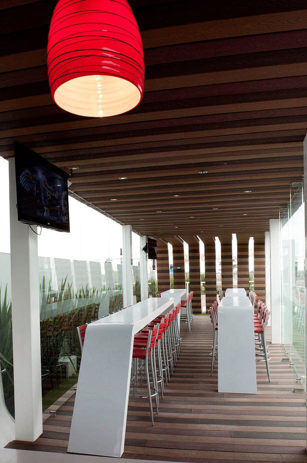 Cafeteria Azul y Rojo - Boutique de Arquitectura