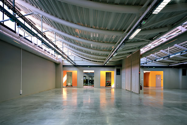JFS_Jean Francois SCHMIT architectes_maroquinerie Iseroise_interior atelier