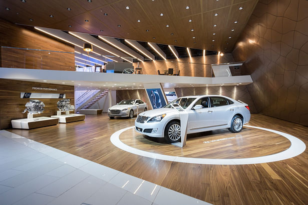 The Premium Performance zone featured a change in materiality as a backdrop to the Equus and Genesis models.
