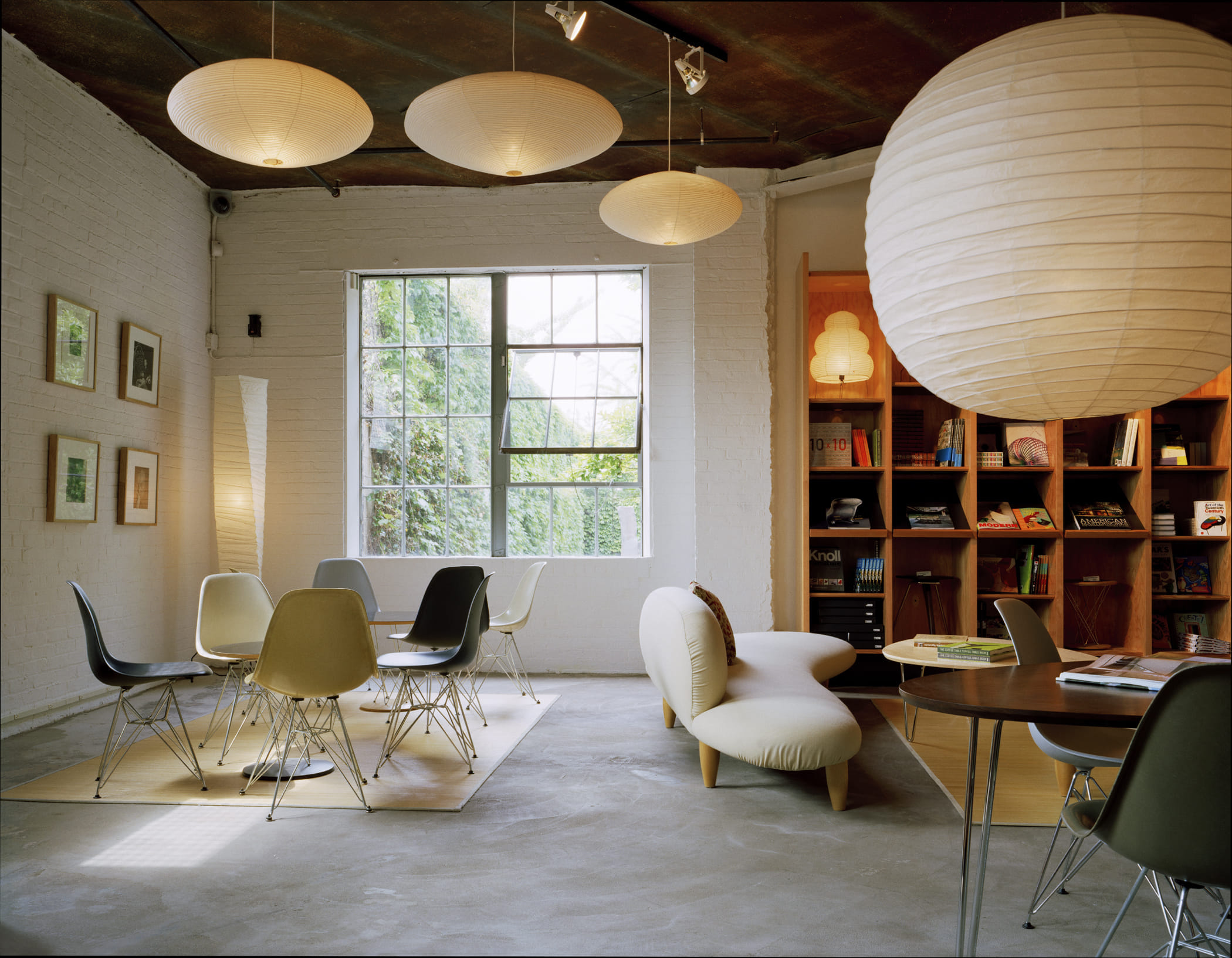 Sage & Coombe collective bargaining agreement begins, second U.S. firm to form union