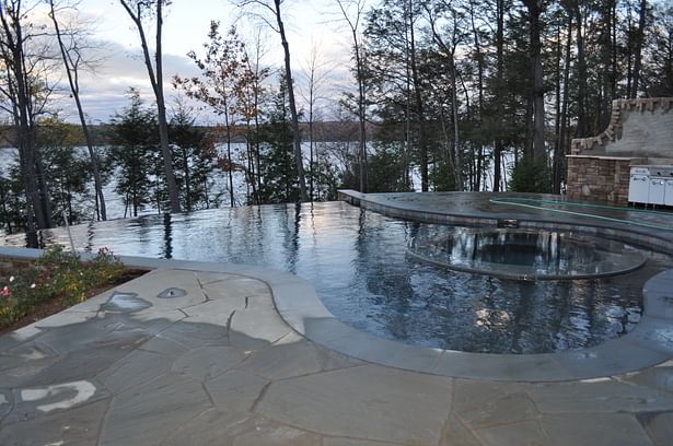 A reflection on the pool and lake