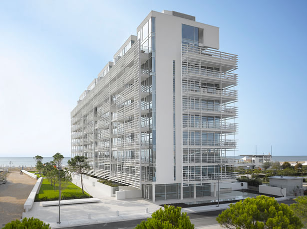 Jesolo Lido Condominium - Copyright Roland Halbe