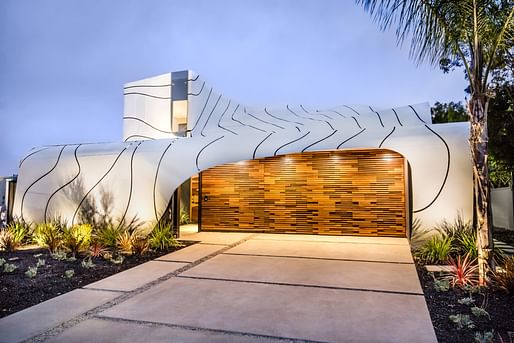 The Wave House by Mario Romano in Venice, California. Image via Partners Trust | Los Angeles Real Estate/YouTube.