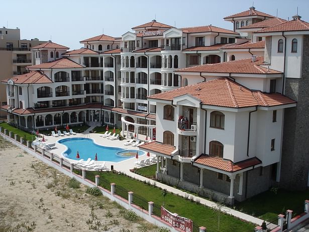 Complex of Holiday Apartments 'Chateau Del Mar' - Built