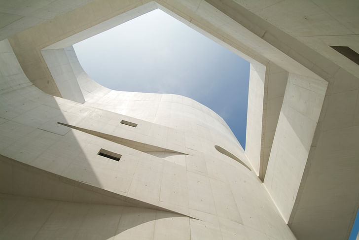 Joint MCHAP winning project: Alvaro Siza's Ibere Camargo Foundation in Porto Alegre, Brazil. Photo by Fabio Del Re, courtesy of Mies Crown Hall Americas Prize/IIT.