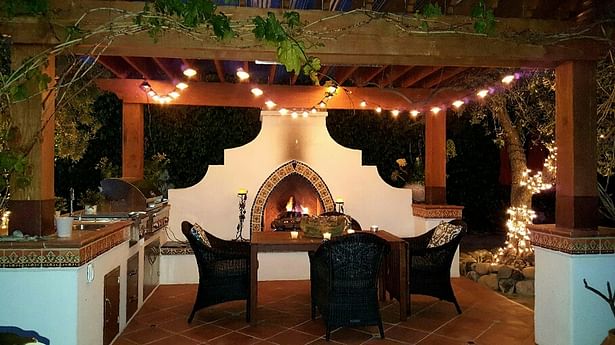 Outdoor Fireplace/Patio