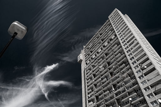 Trellick Tower (2017). Image courtesy <a href="https://commons.wikimedia.org/wiki/File:Trellick_Tower_photographed_from_Elkstone_Road.jpg">Karl J. Shaw via Wikimedia Commons (CC BY-SA 3.0)</a>.
