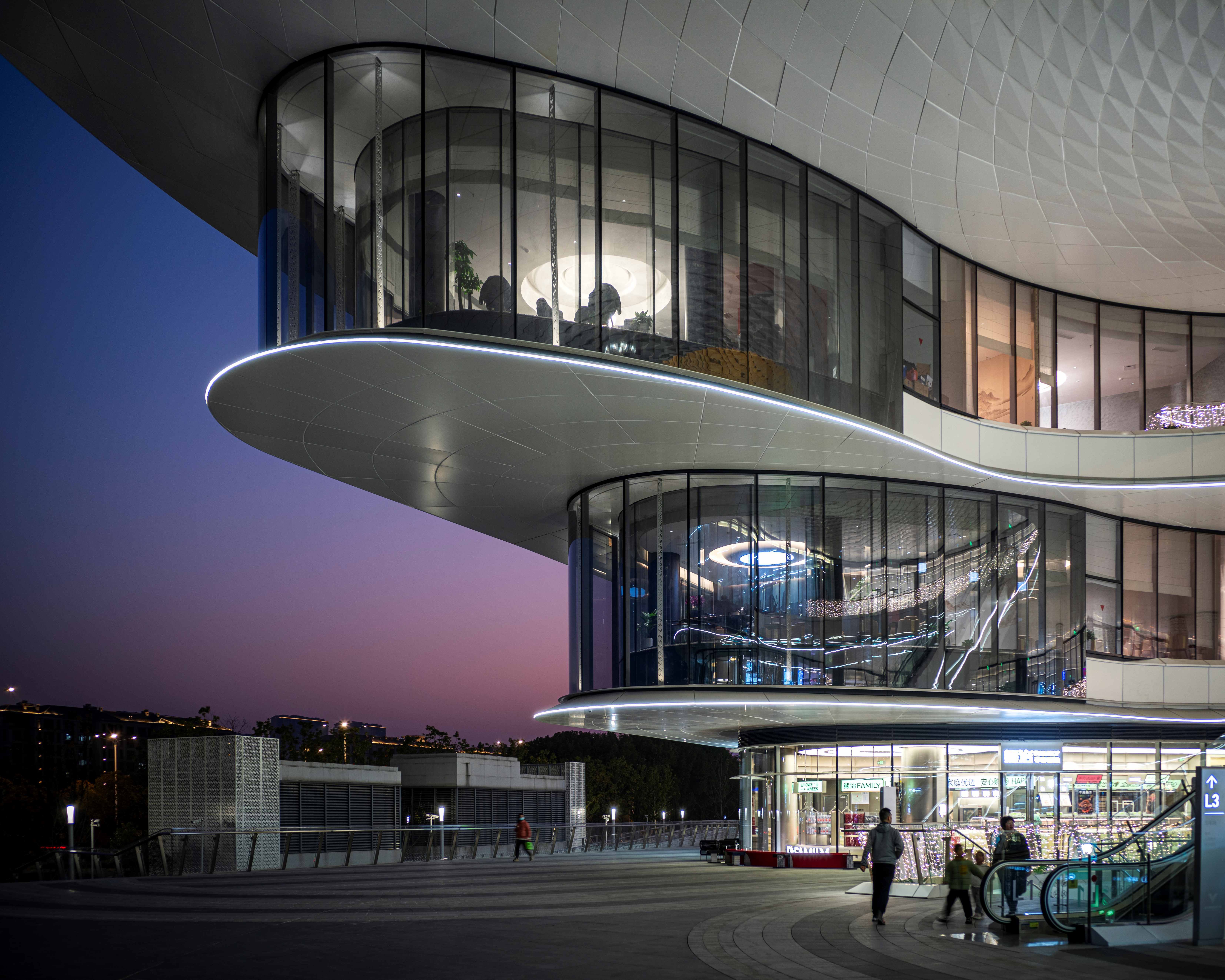 Suzhou Wujiang Songling Avenue Bus Terminal | Nikken Sekkei