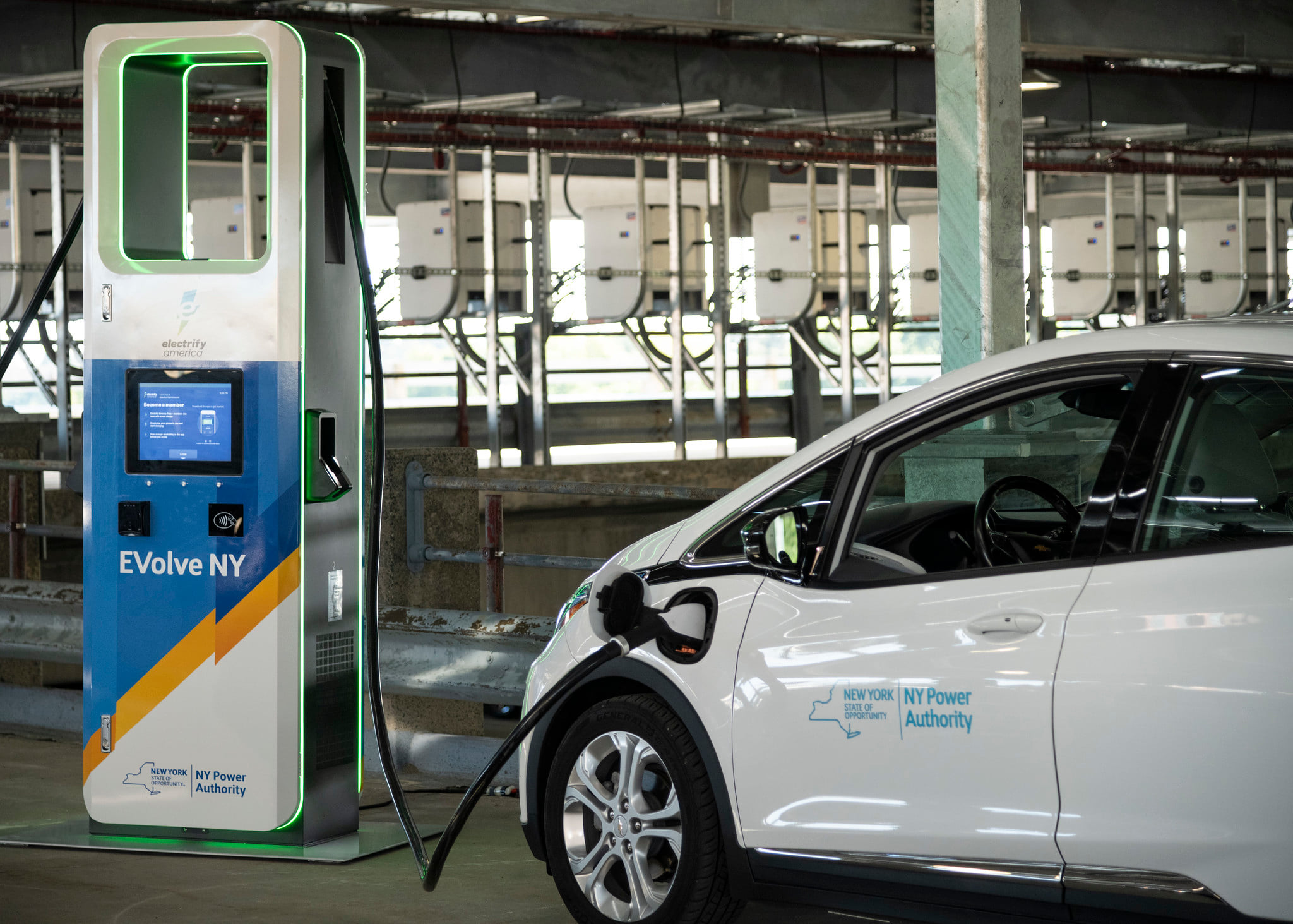 How New York City is approaching EV charging - Vimarsana News