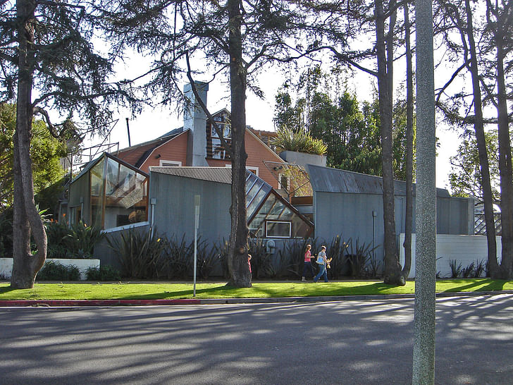 The Gehry Residence. Image via Wikimedia.org
