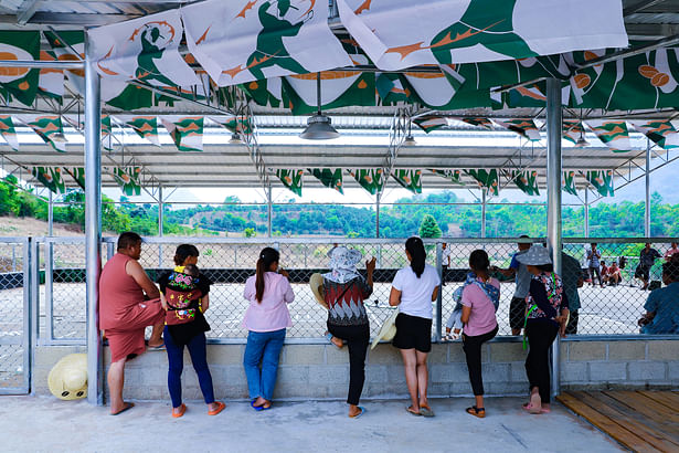 14 Villagers Watching a Game2 (Baima Village)