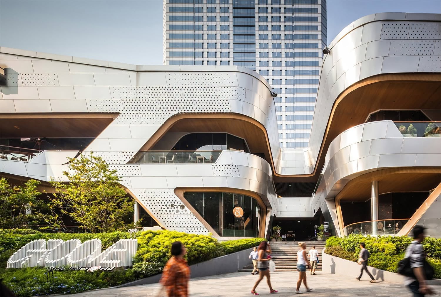 Archinect latest featured hiring firms include Synthesis, ParkFowler Plus, Syndicate Smith, Kelly & Stone, and Jaklitsch / Gardner