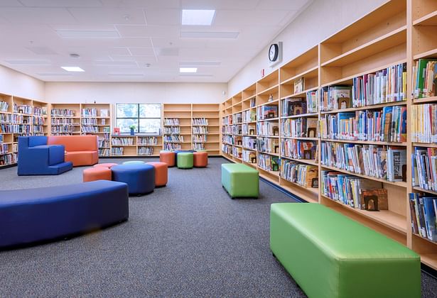 Flora Arca Elementary used Solatube International's SolaMaster Series 750 DS to bring ample daylight into the educational space.