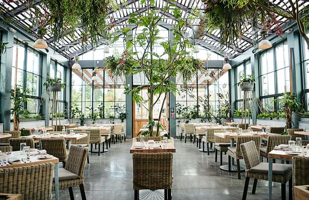 Devon Yard Lifestyle Center used daylight to create a uniquely immersive lifestyle experience that emulates the sensory-rich Anthropologie brand