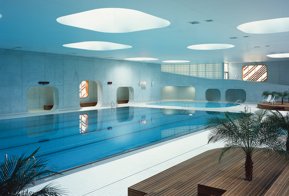 Grand Paris Swimming Pool and Wellness Center Issy les Moulineaux ...