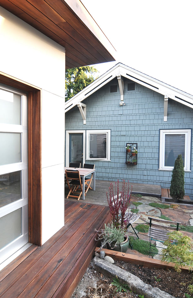 Seattle Backyard Office (Photo: Nataworry Photography)