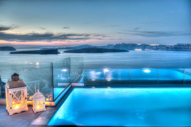 Astarte Suite with private infinity Pool in Santorini