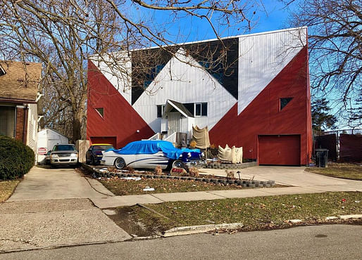 The “45-degree Polygon” house in Detroit, designed by Roger Margerum. Image via @hoodmidcenturymodern/Instagram