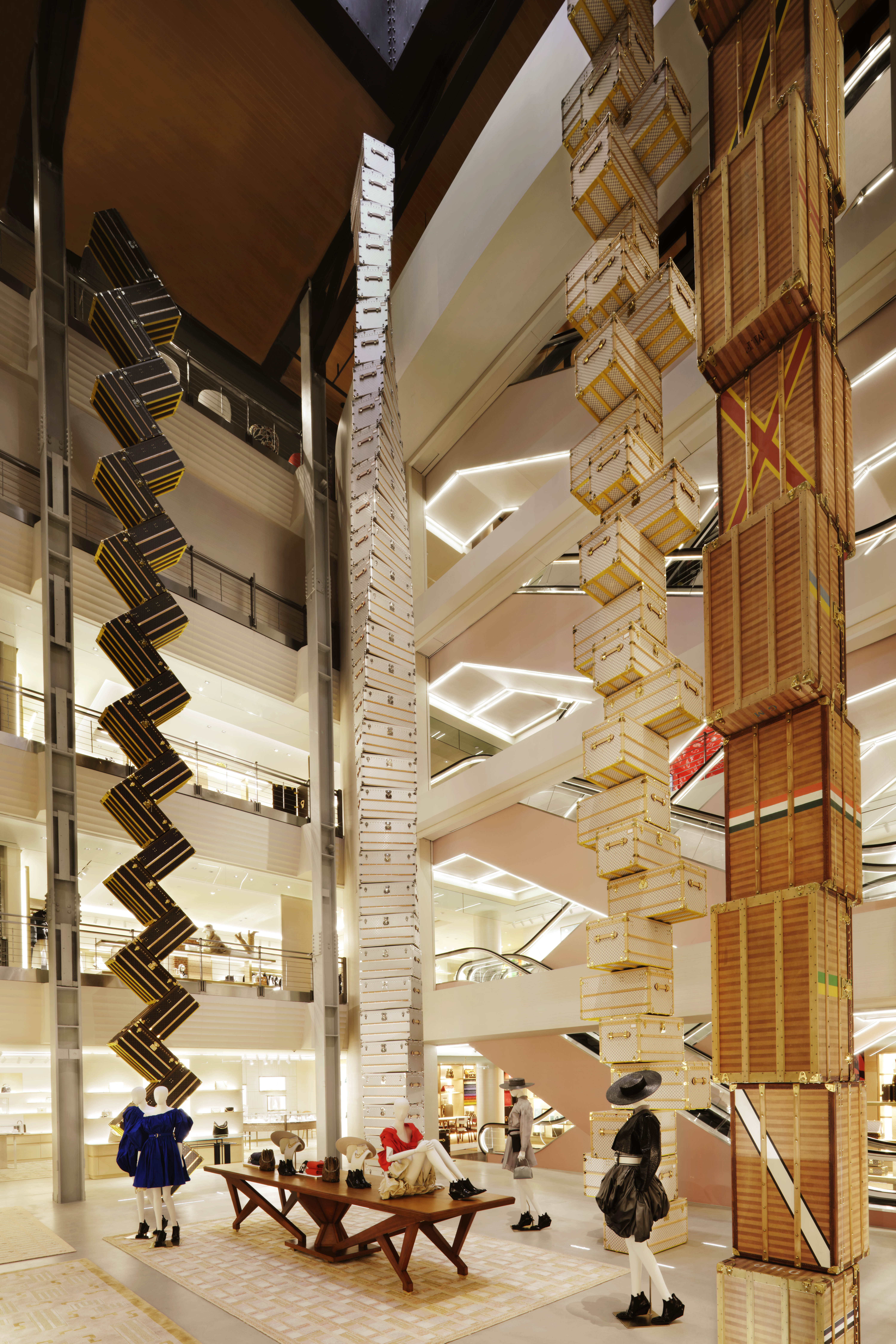 アート・デザイン・音楽 Louis Vuitton/Architeature And Interiors Louis Vuitton: Architecture and Interiors