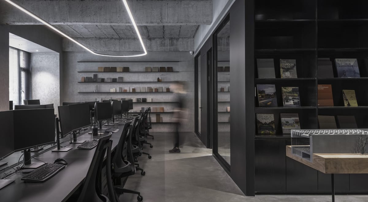 line+work, A growing black box: from closed campus to open office / gad ...