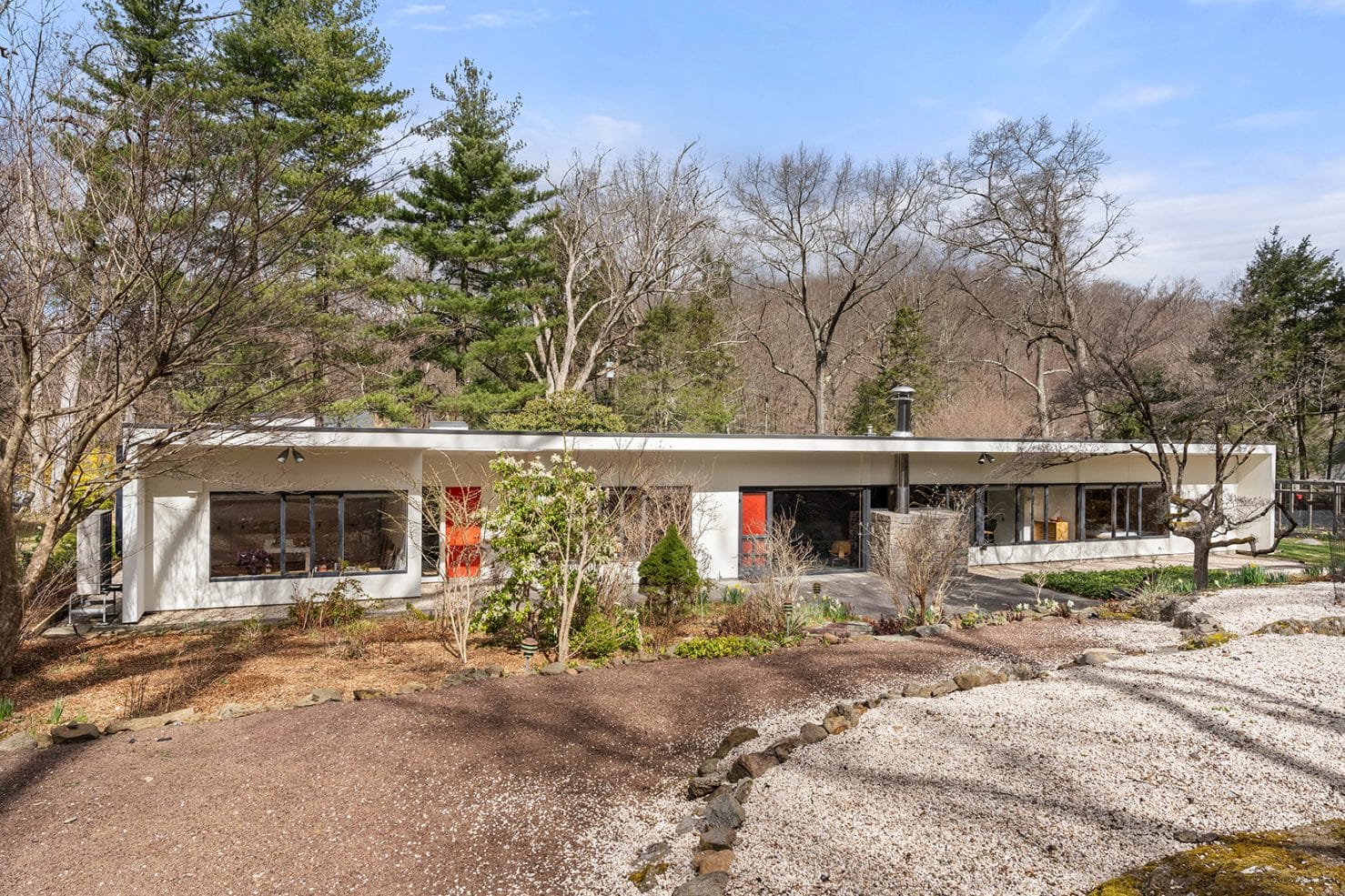 Marcel Breuer's 1950 Marshad House is on the market for $1.8 million - Vimarsana News