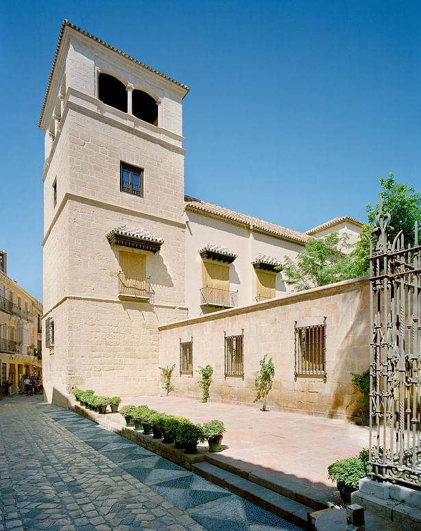 Corner tower of restored palaçio.