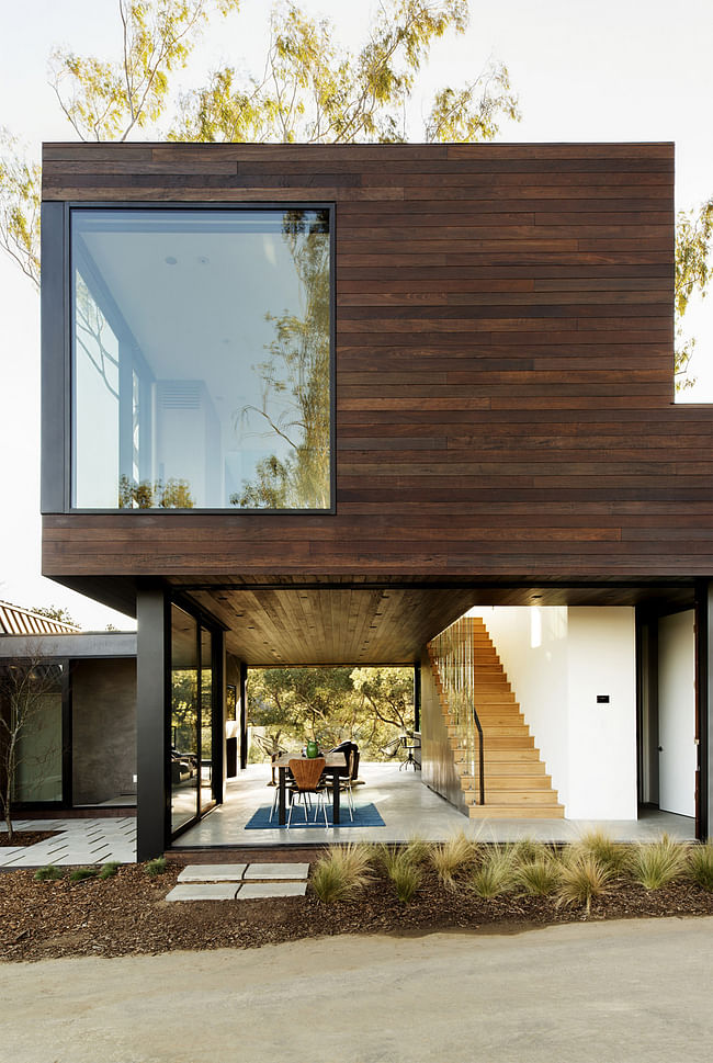 Oak Pass Guesthouse in Los Angeles, CA by Walker Workshop