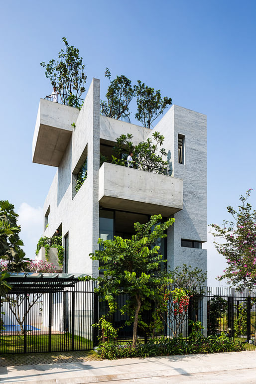 House - Completed Buildings Winner: Vo Trong Nghia Architects, Binh House, Ho Chi Minh City, Vietnam. 