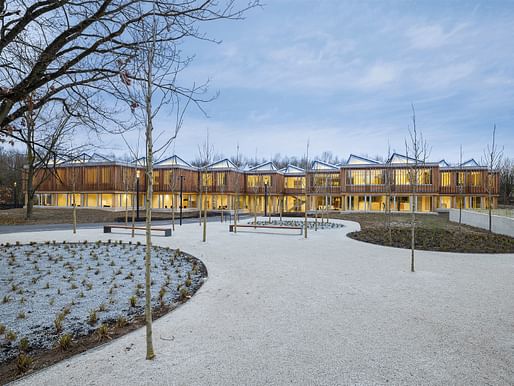 waechter + waechter architekten - AIZ – Akademie der Deutschen Gesellschaft für Internationale Zusammenarbeit (GIZ) on the Kottenforst Campus. Bonn-Röttgen, Germany. Photo: Thilo Ross.