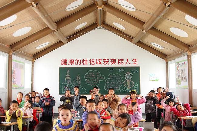 Hualin Temporary Elementary School, 2008, Chengdu, China. Photo by Li Jun