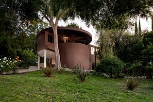 For the first time in 69 years, John Lautner's Sherman Oaks house is on the market