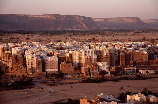 Aerial view of Shibam. Image courtesy of Wikimedia user Jialiang Gao. 