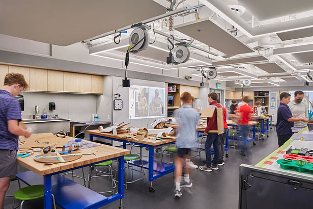 Town School for Boys - Engineering Studio (Photo: Mikiko Kikuyama)