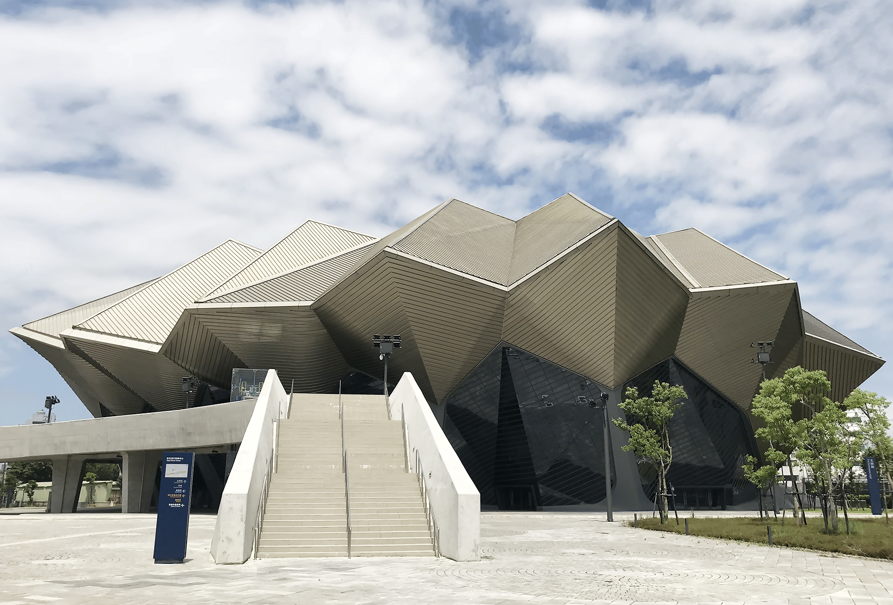 アート・デザイン・音楽 THE ROOTS OF INTERNATIONAL ARCHITECTURE アート・デザイン・音楽 THE ROOTS OF INTERNATIONAL ARCHITECTURE