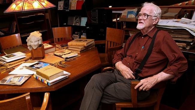 Wilbert Hasbrouck, shown in 2009 at the famed Prairie Avenue Bookshop, 418 S. Wabash Ave. (Heather Charles Chicago Tribune)