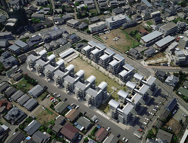 Hotakubo Housing, photo courtesy of Shinkenchiku Sha