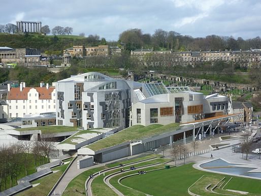View of the Scottish Parliament building, designed by Enric Miralles and Benedetta Tagliabue. Image courtesy of Kim Traynor.