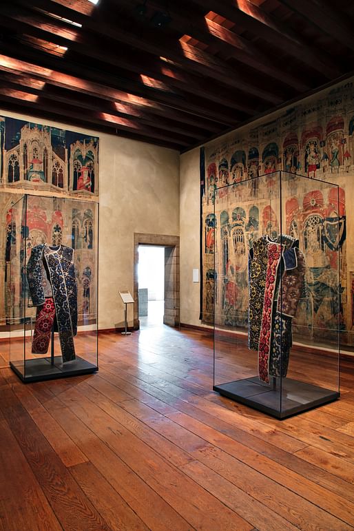 The Met Cloisters: Nine Heroes Tapestries Room. Photography by Floto + Warner.