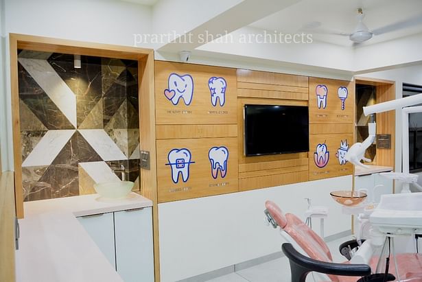 Dental Operatory Area there is main operatory with provision of two chairs and one surgical operatory with a single dental chair. There is a private consultation room and small laboratory.#dentalclinicindia #dentalphotography #dentistrylife #dentistas #clinicdesign #organicinterior #dentalofficedesign #dentalclinicinterior #clinicinteriordesign #dentalofficedecor #dentaloffice #dentallogo