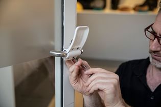 This 3D-printed, hands-free door opener could be a quick fix to help reduce the spread of COVID-19 and other illnesses