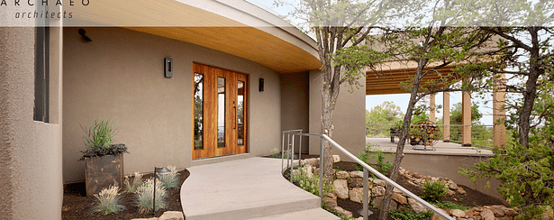 Gently curved ground path and roof