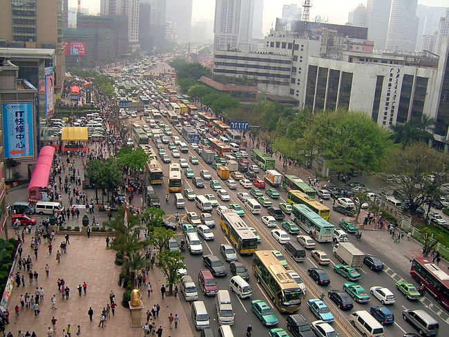 Guangzhou Bus Rapid-Transit System: BEFORE. Photo: © Karl Fjellstrom, Institute for Transportation & Development Policy 
