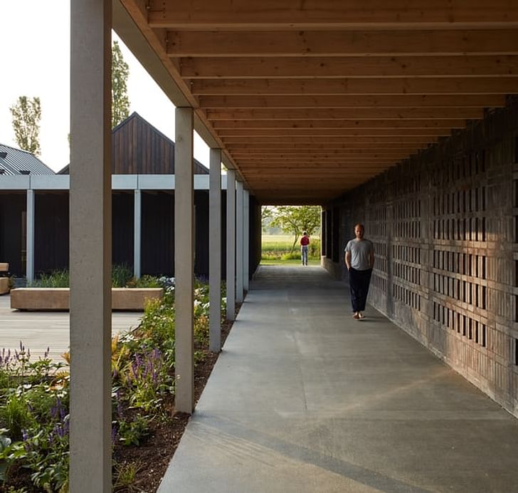 Vajrasana Buddhist Retreat by Walters & Cohen. Photo by Dennis Gilbert