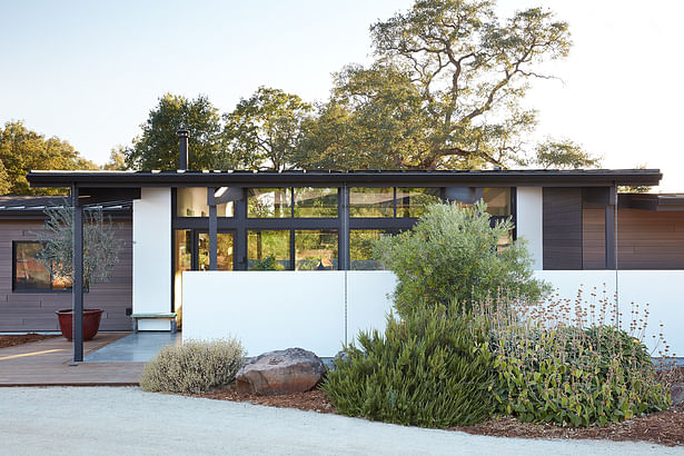 Sacramento Modern Residence by Klopf Architecture